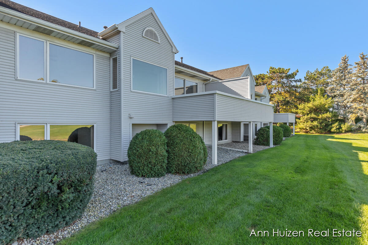 1187 Fairfield Drive, Hudsonville