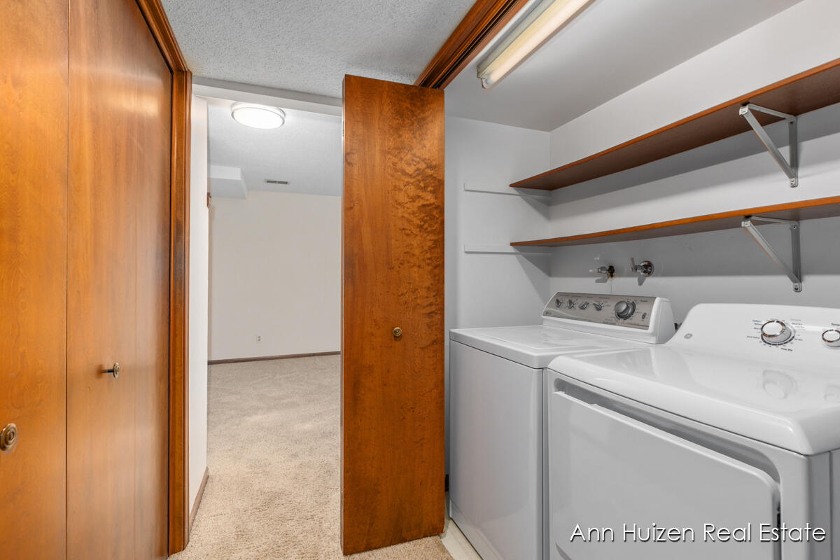 1187 Fairfield Drive, Hudsonville