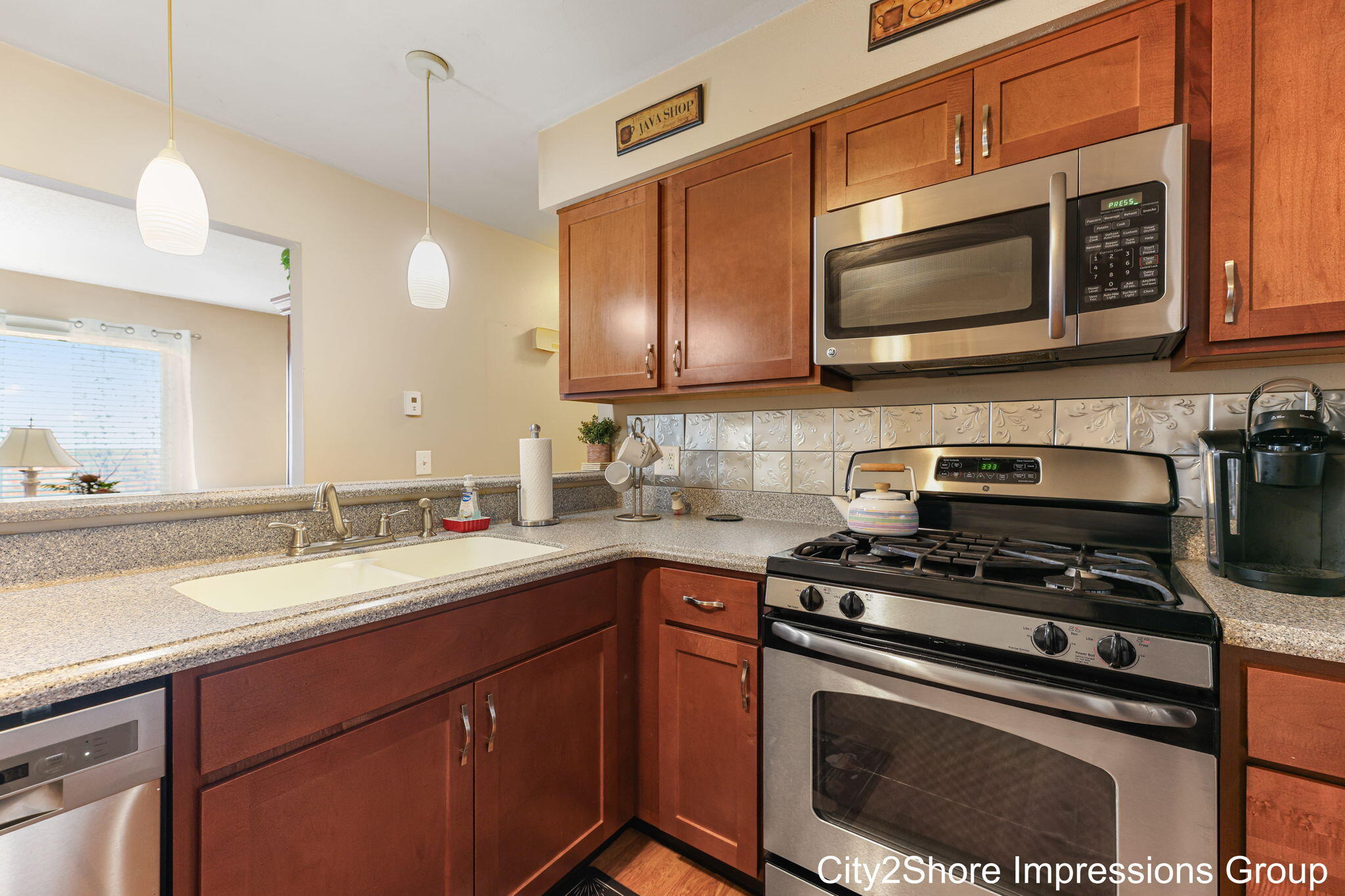 3367 Division Avenue SW