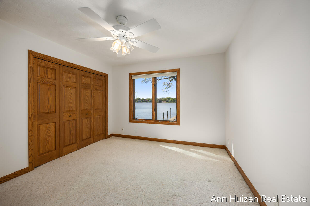 786 N Shore Drive