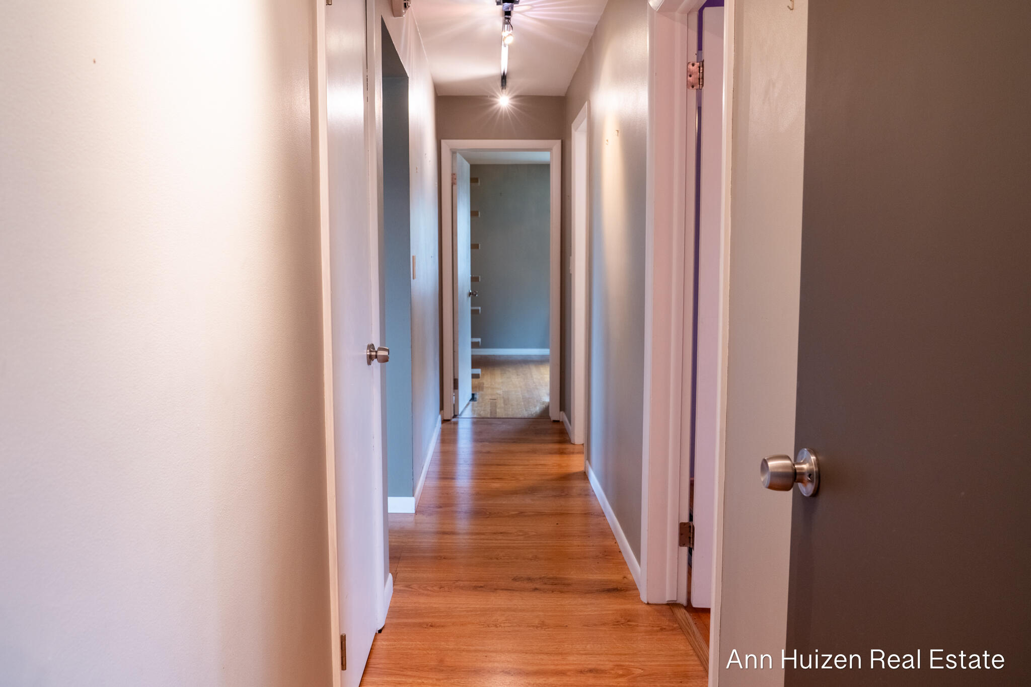 203 Alger Street SE