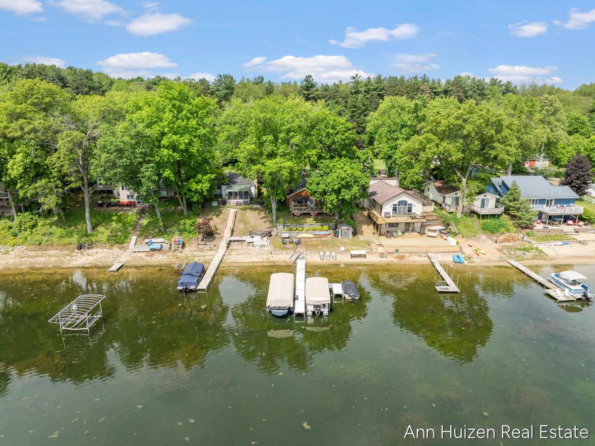 11415 Oak Drive