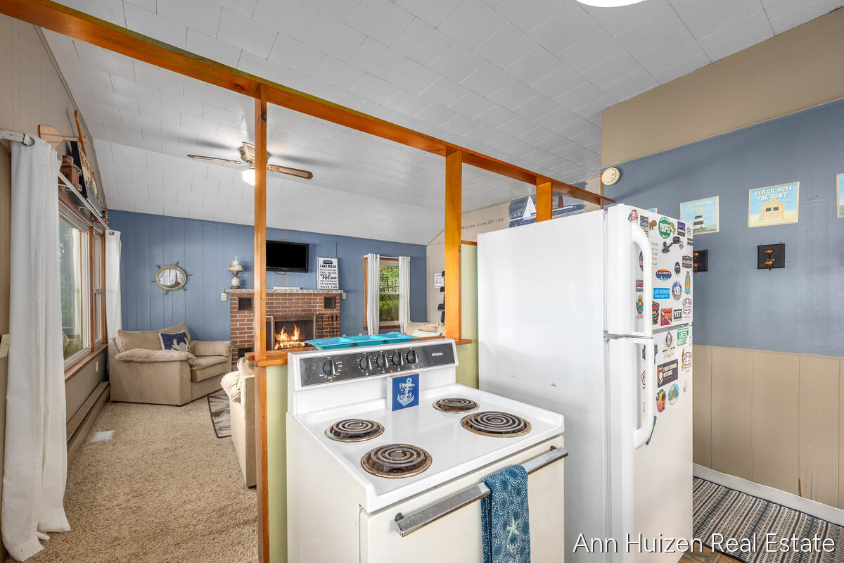 11415 Oak Drive