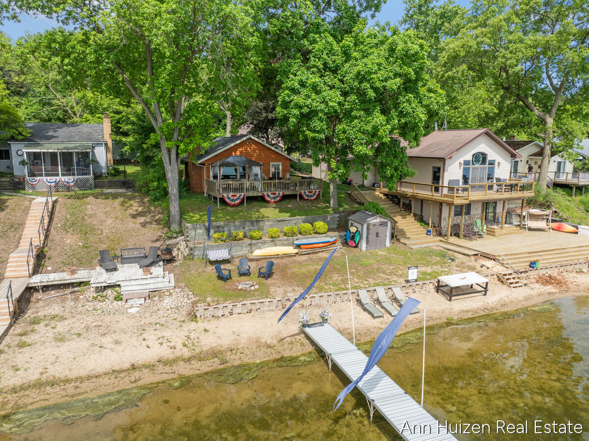 11415 Oak Drive