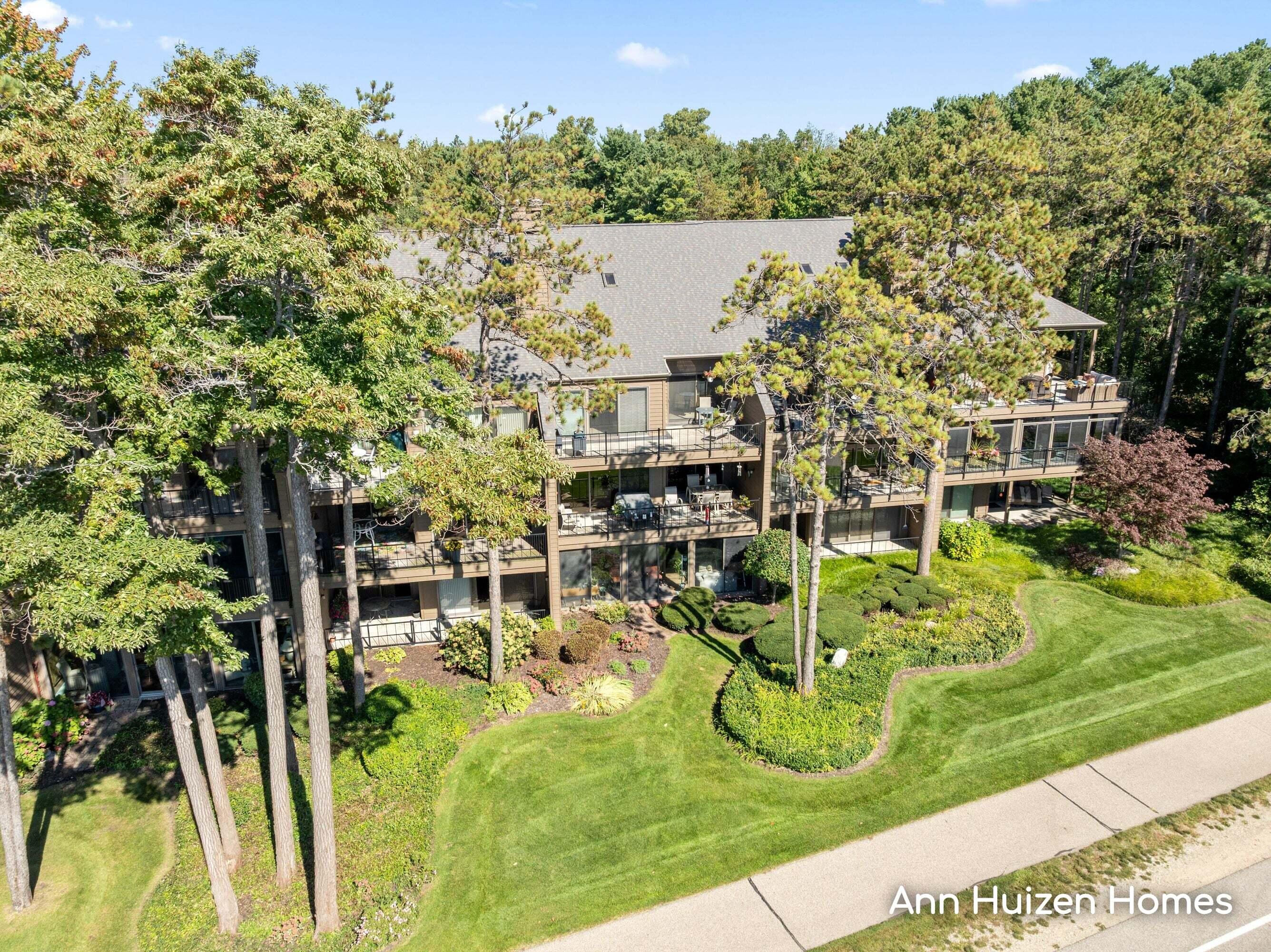 1747 Ottawa Beach Road 1
