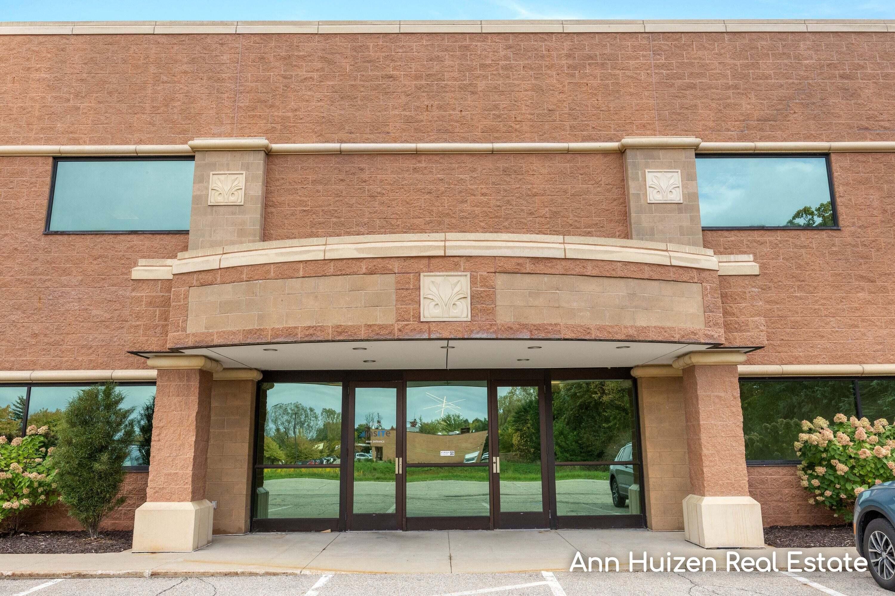 8436 Homestead Drive 202 Zeeland MI