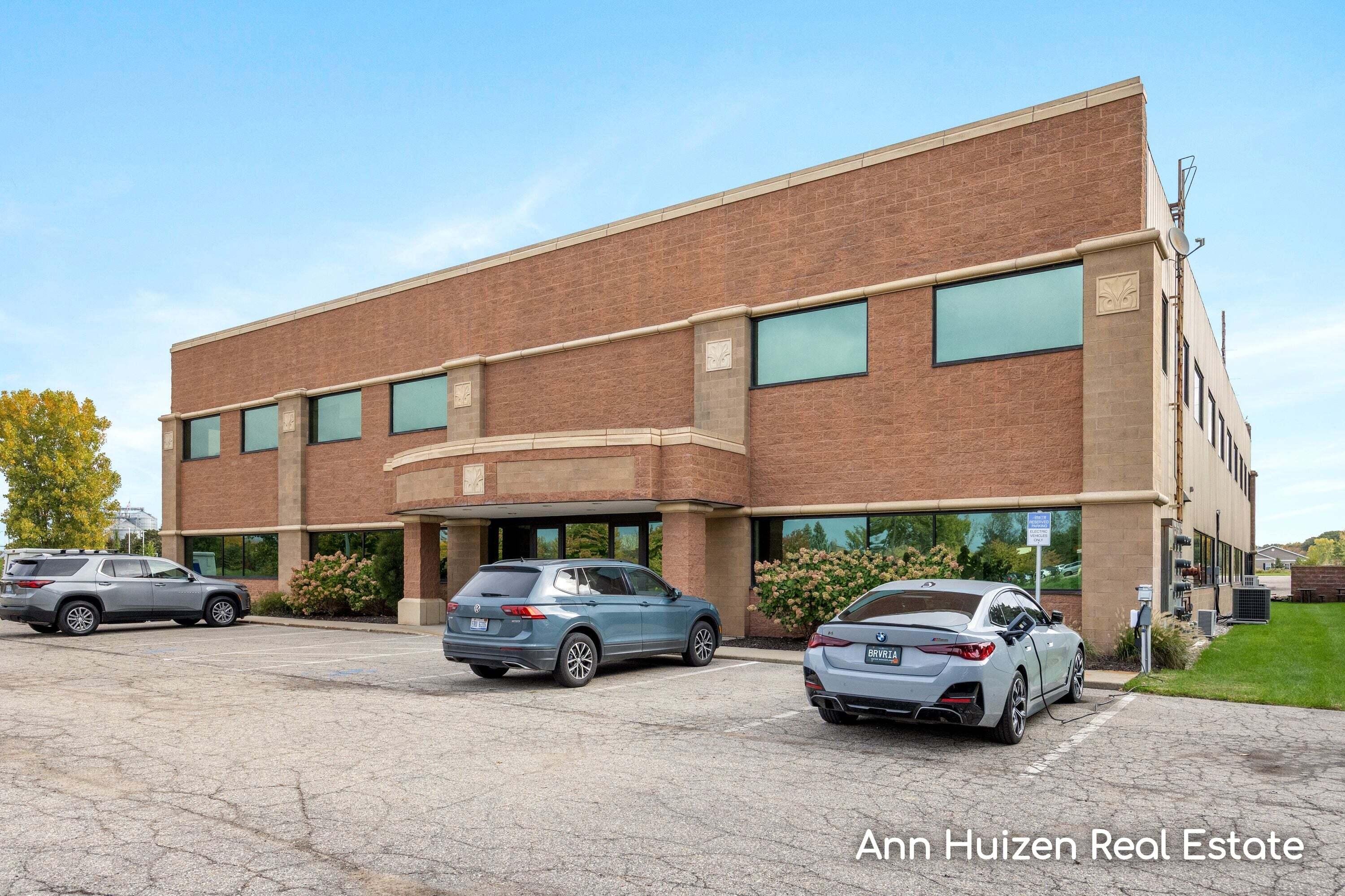 8436 Homestead Drive 202