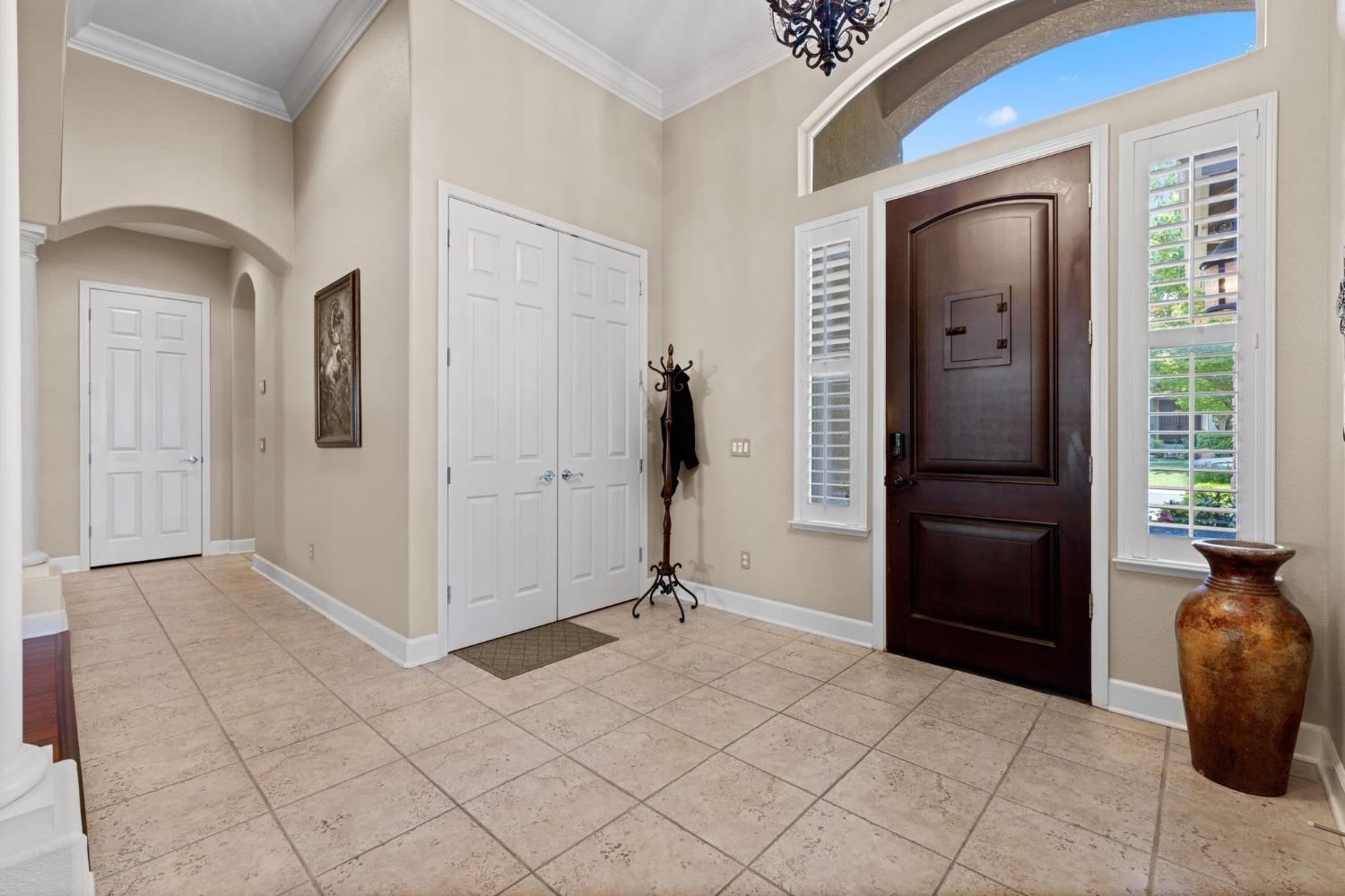 1132 Venezia Drive