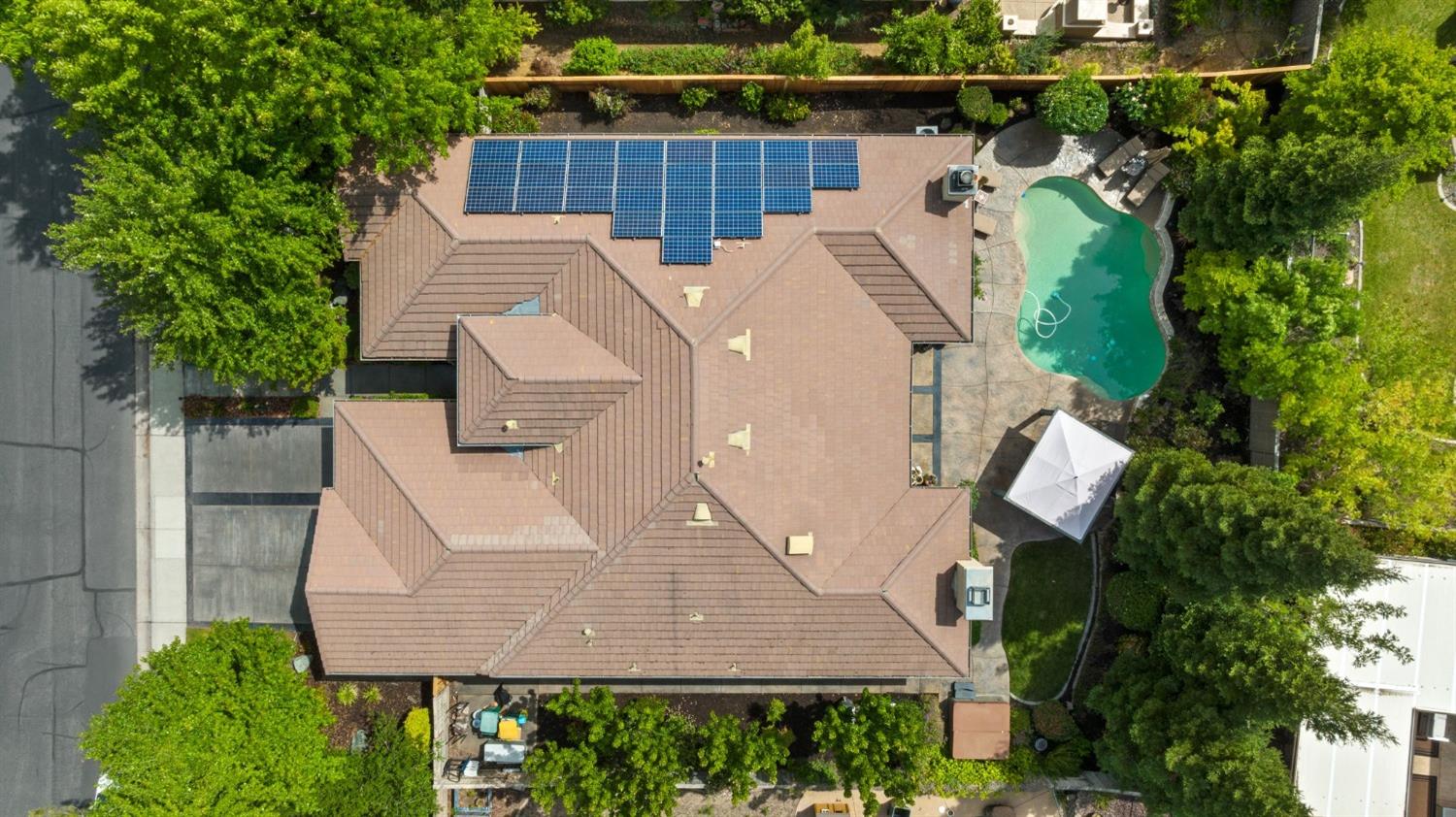 1132 Venezia Drive