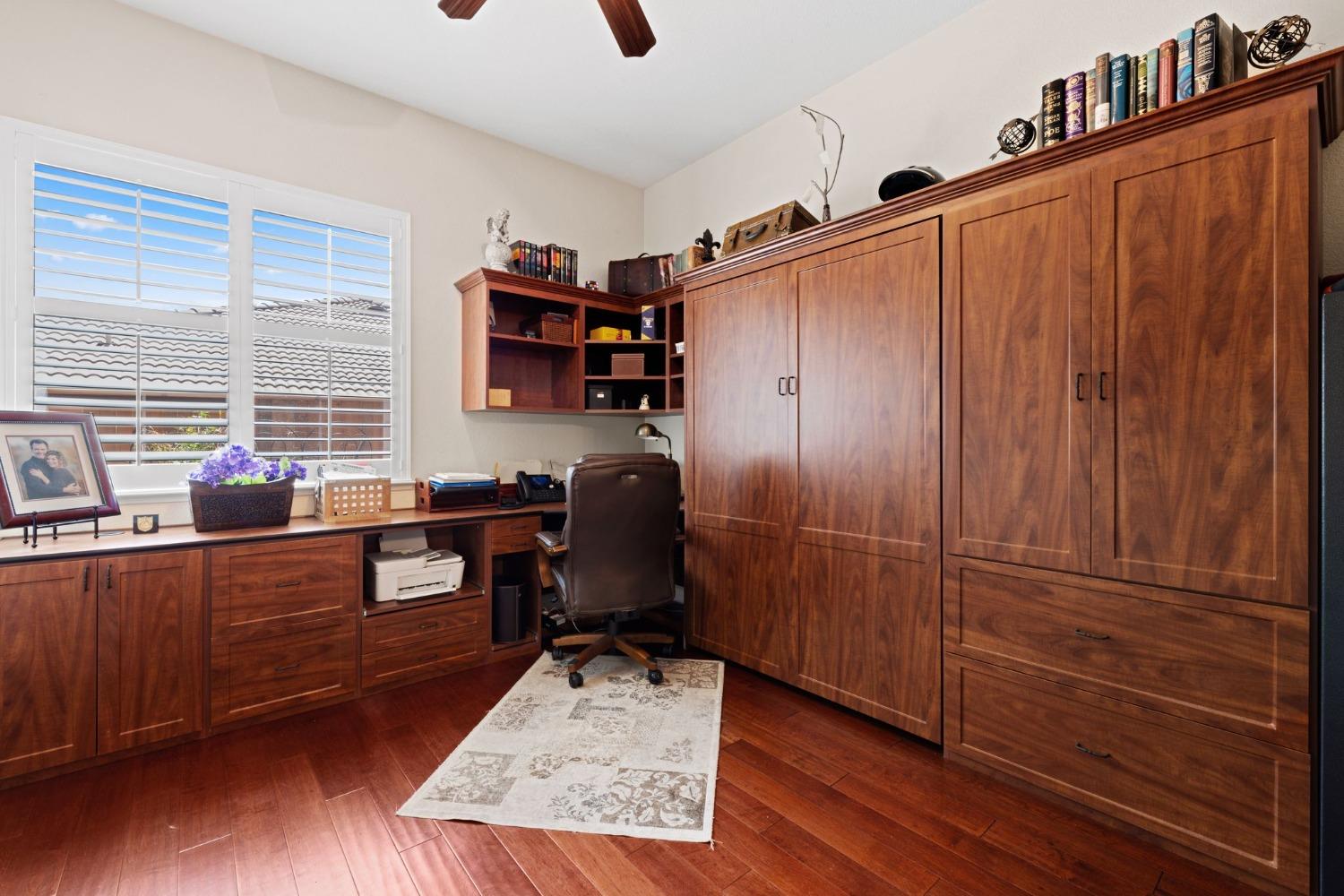 1132 Venezia Drive