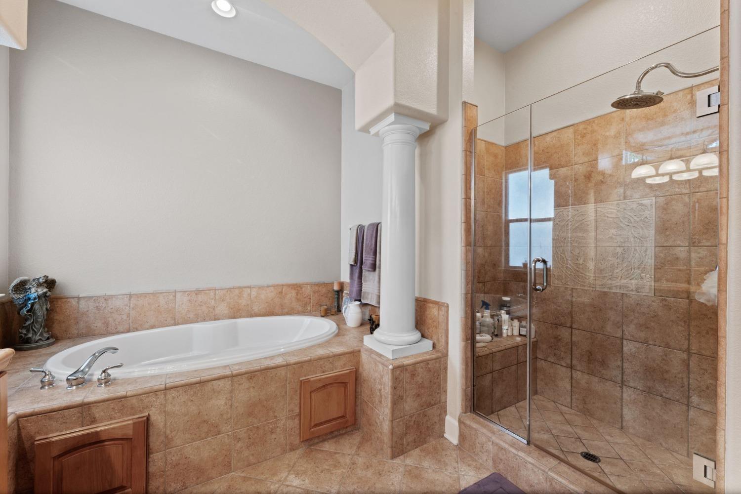 1132 Venezia Drive