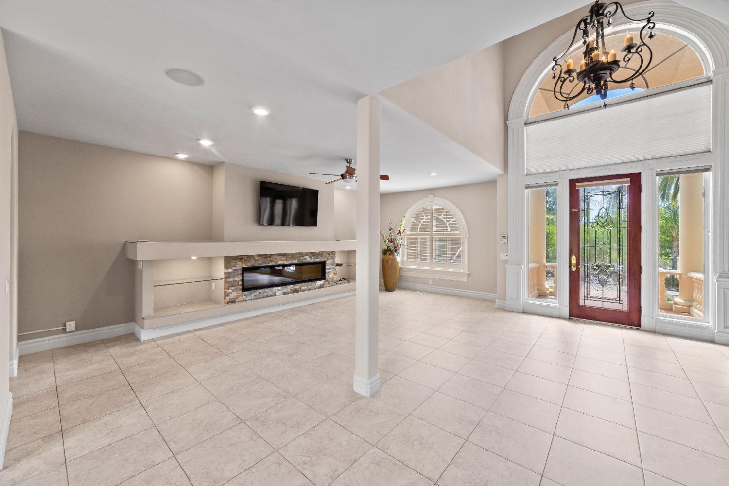 2563 Shadowfax Lane