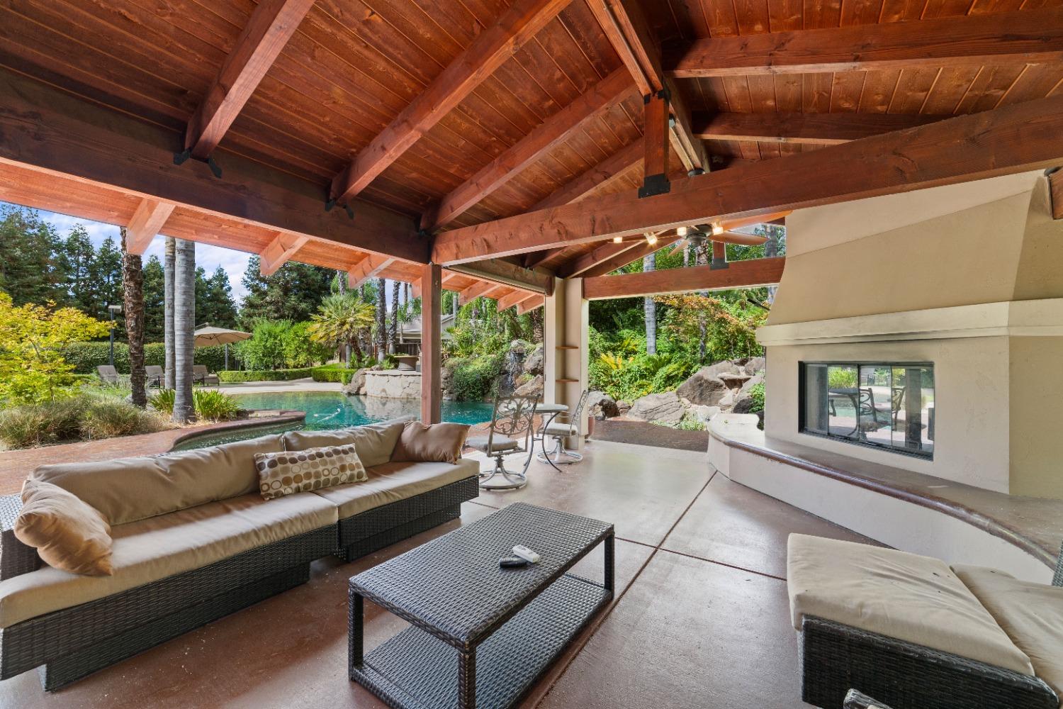 2563 Shadowfax Lane