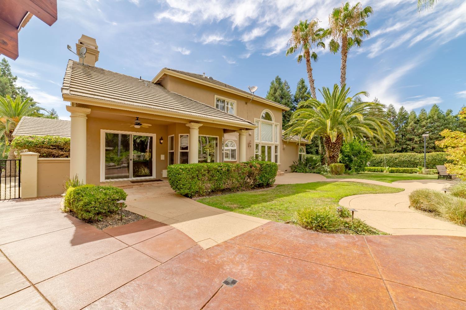 2563 Shadowfax Lane