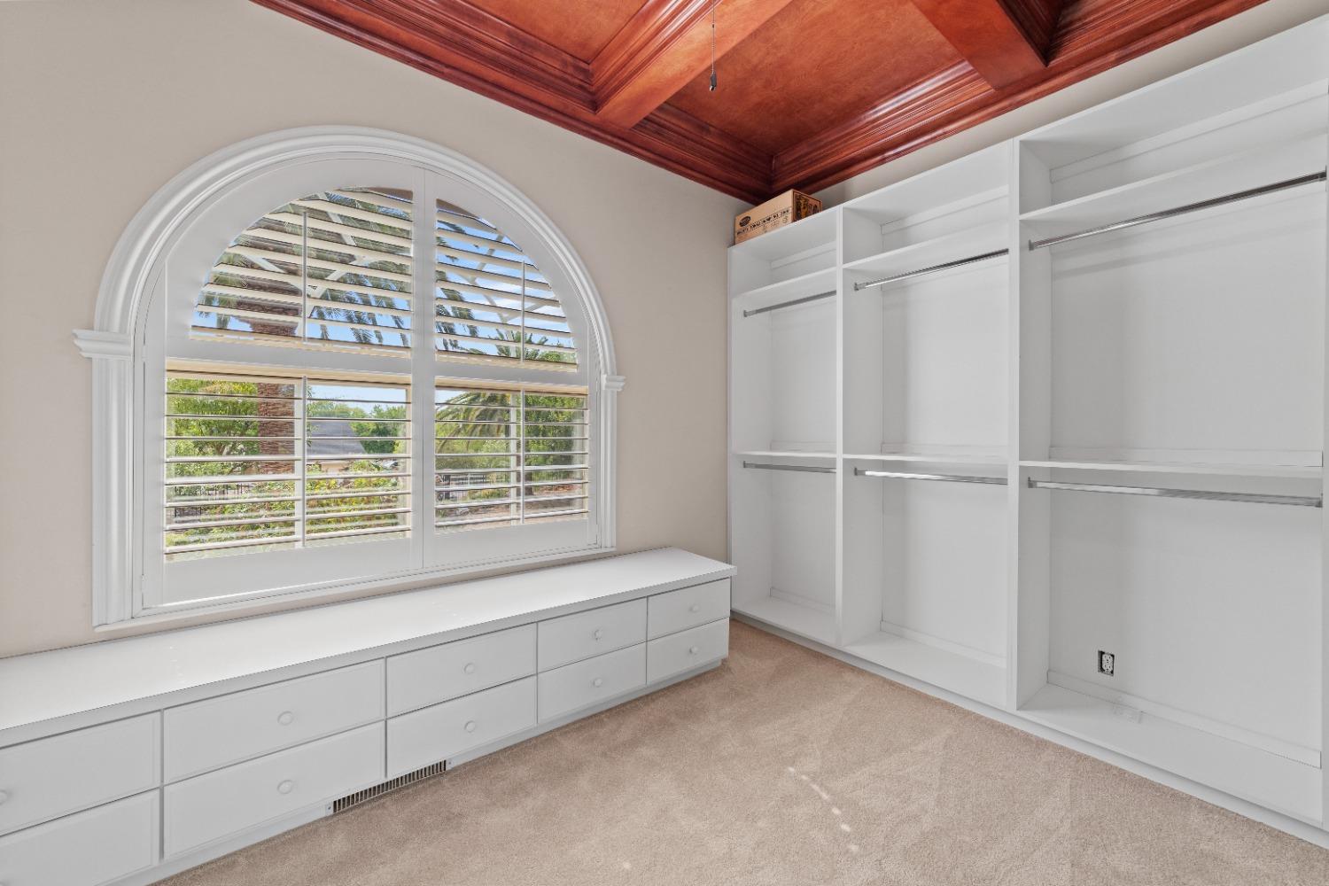 2563 Shadowfax Lane