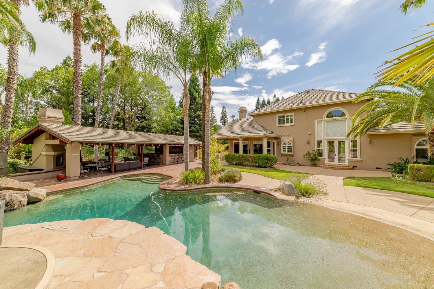 2563 Shadowfax Lane
