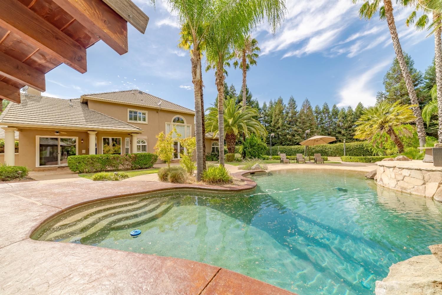 2563 Shadowfax Lane