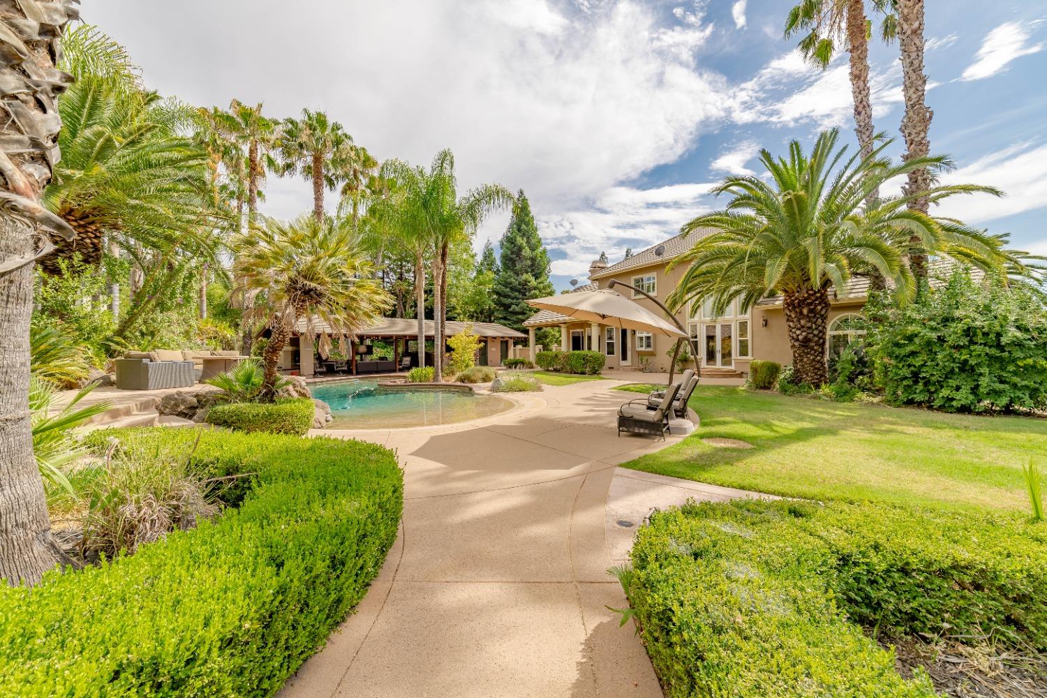 2563 Shadowfax Lane