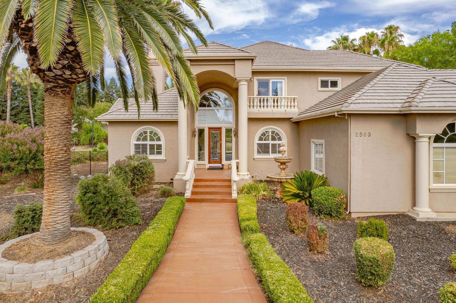 2563 Shadowfax Lane
