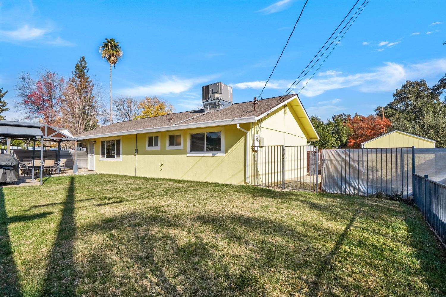 623 W Windsor Drive