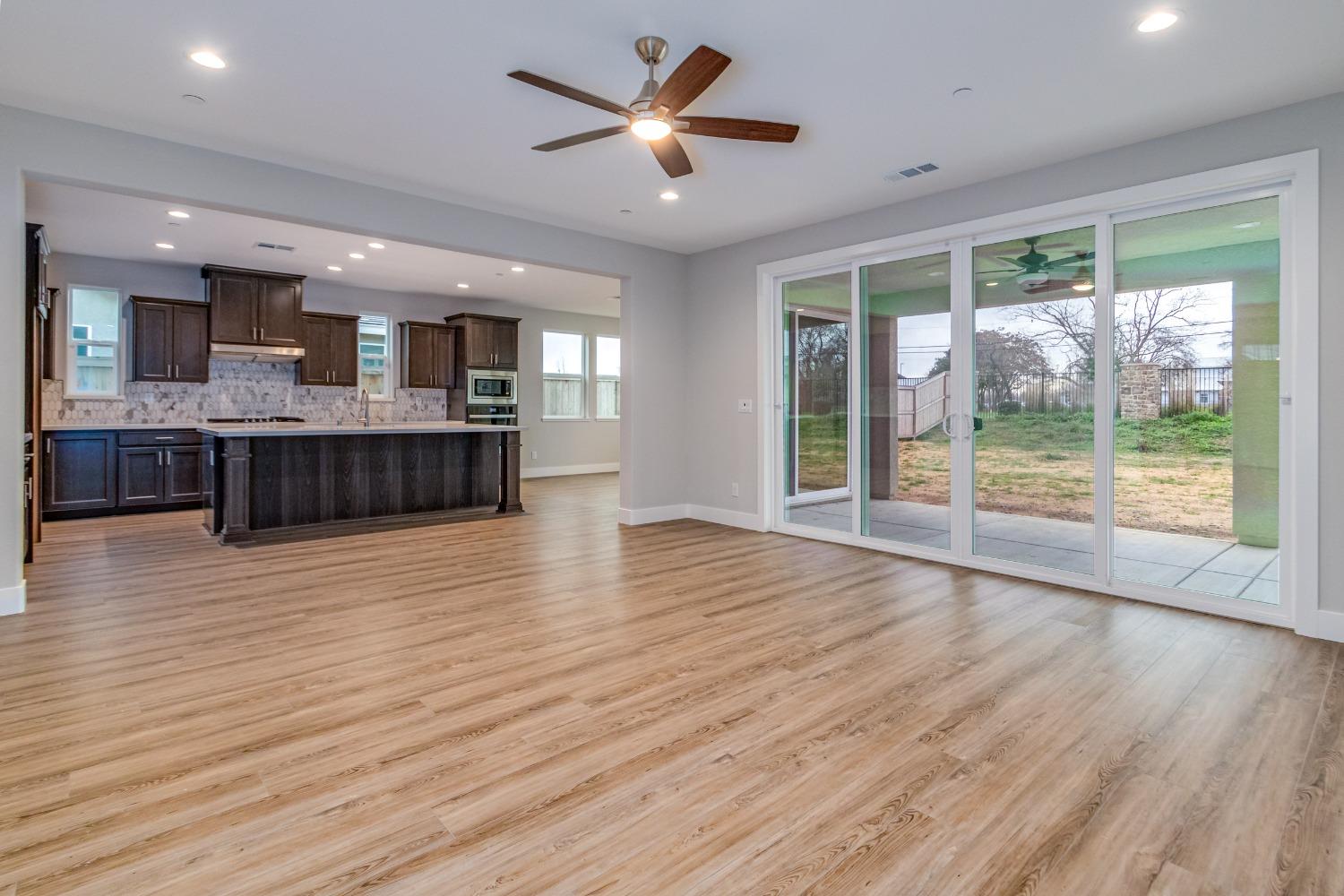 8865 Holly Oak Court