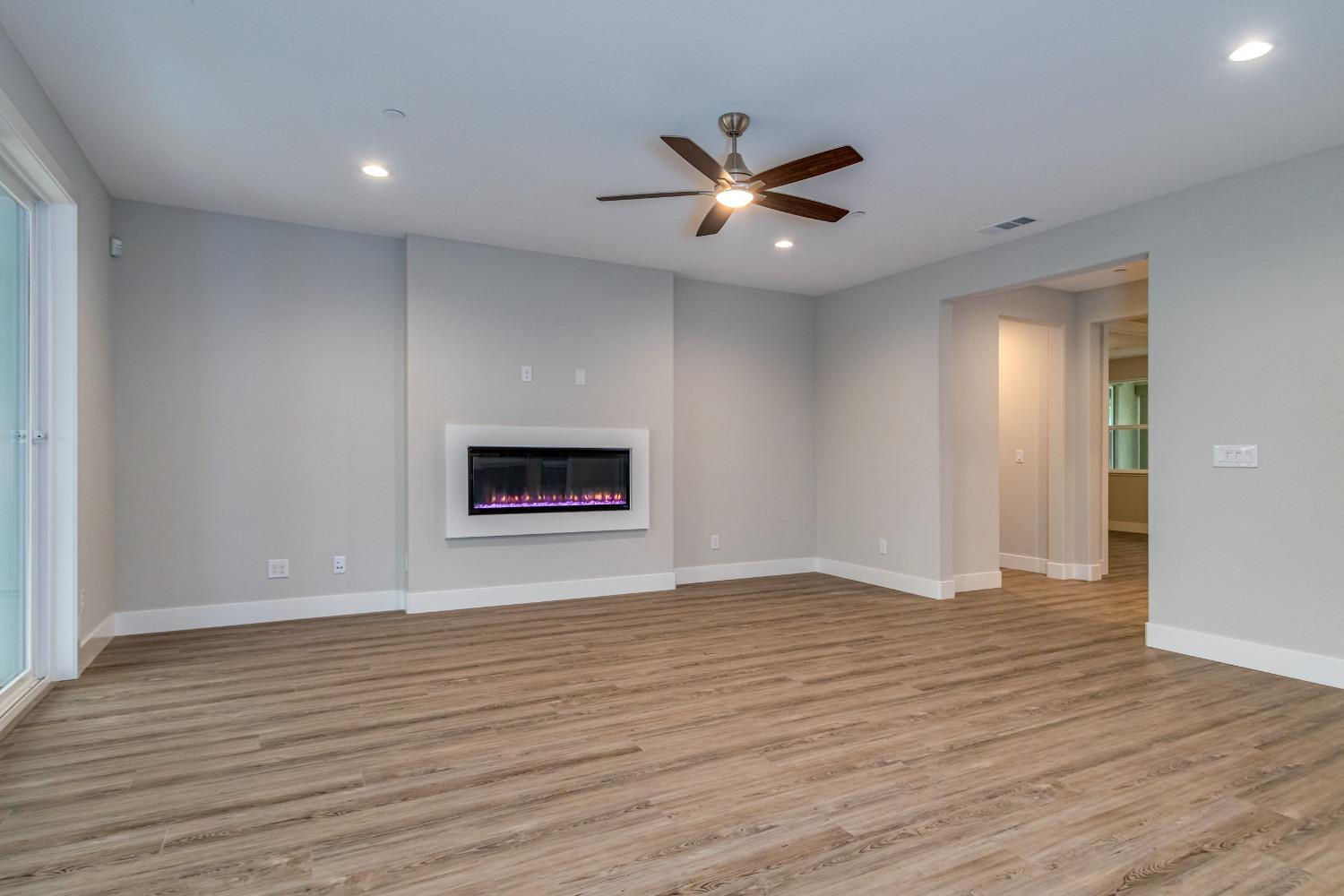 8865 Holly Oak Court