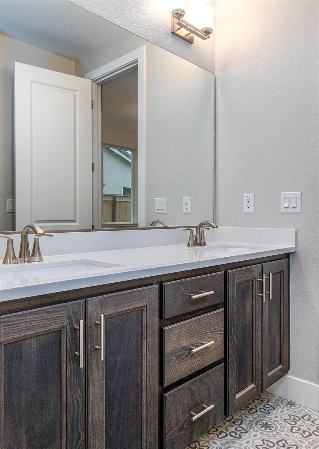 8865 Holly Oak Court