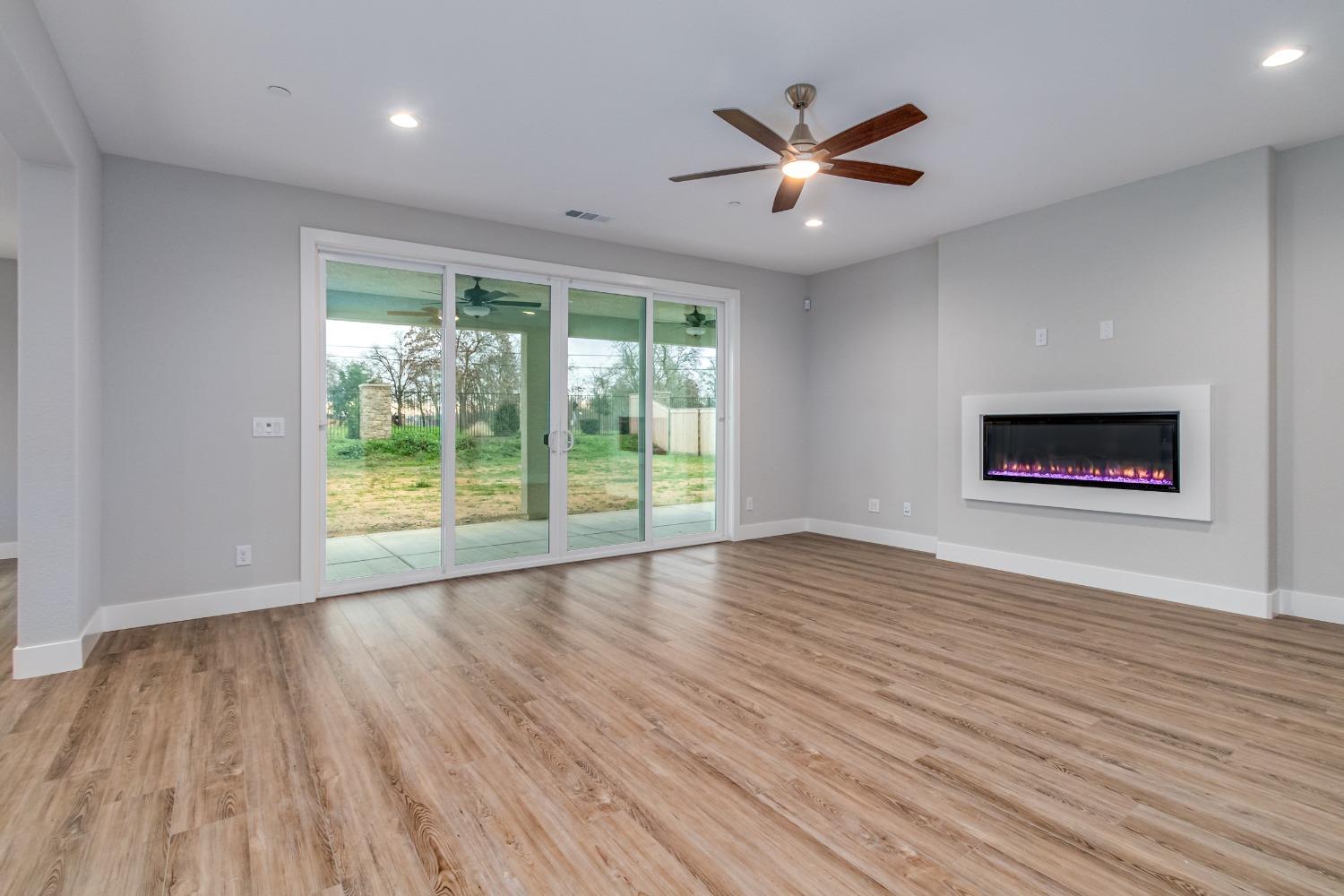 8865 Holly Oak Court