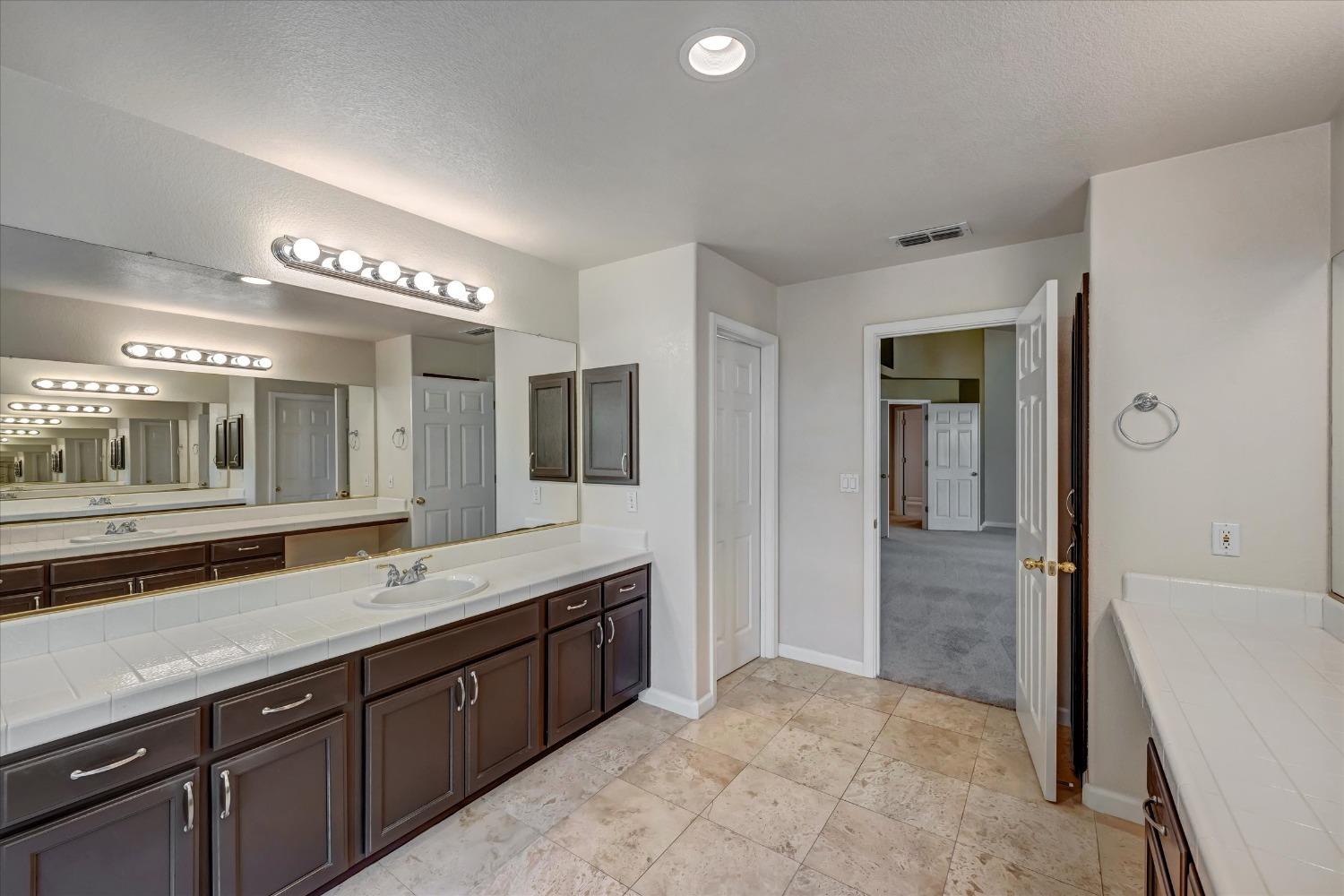 9860 Summerset Court