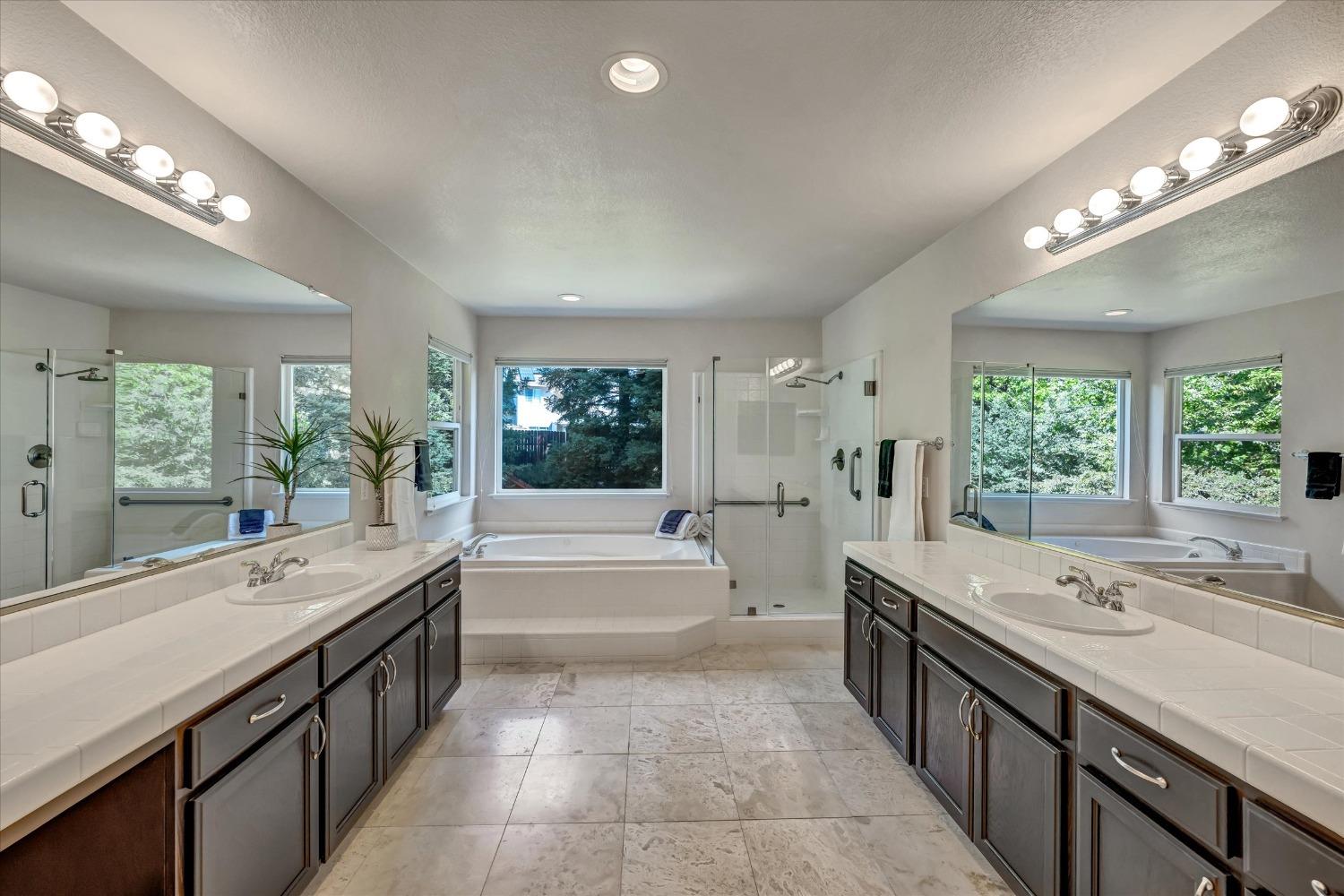 9860 Summerset Court