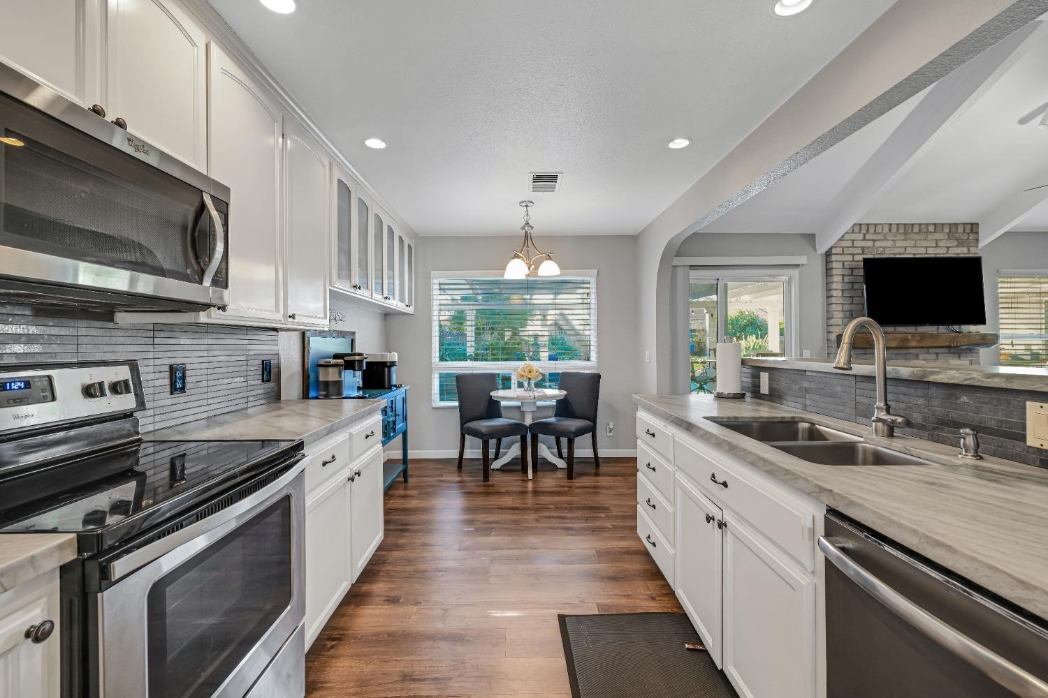 9314 Dovewood Court