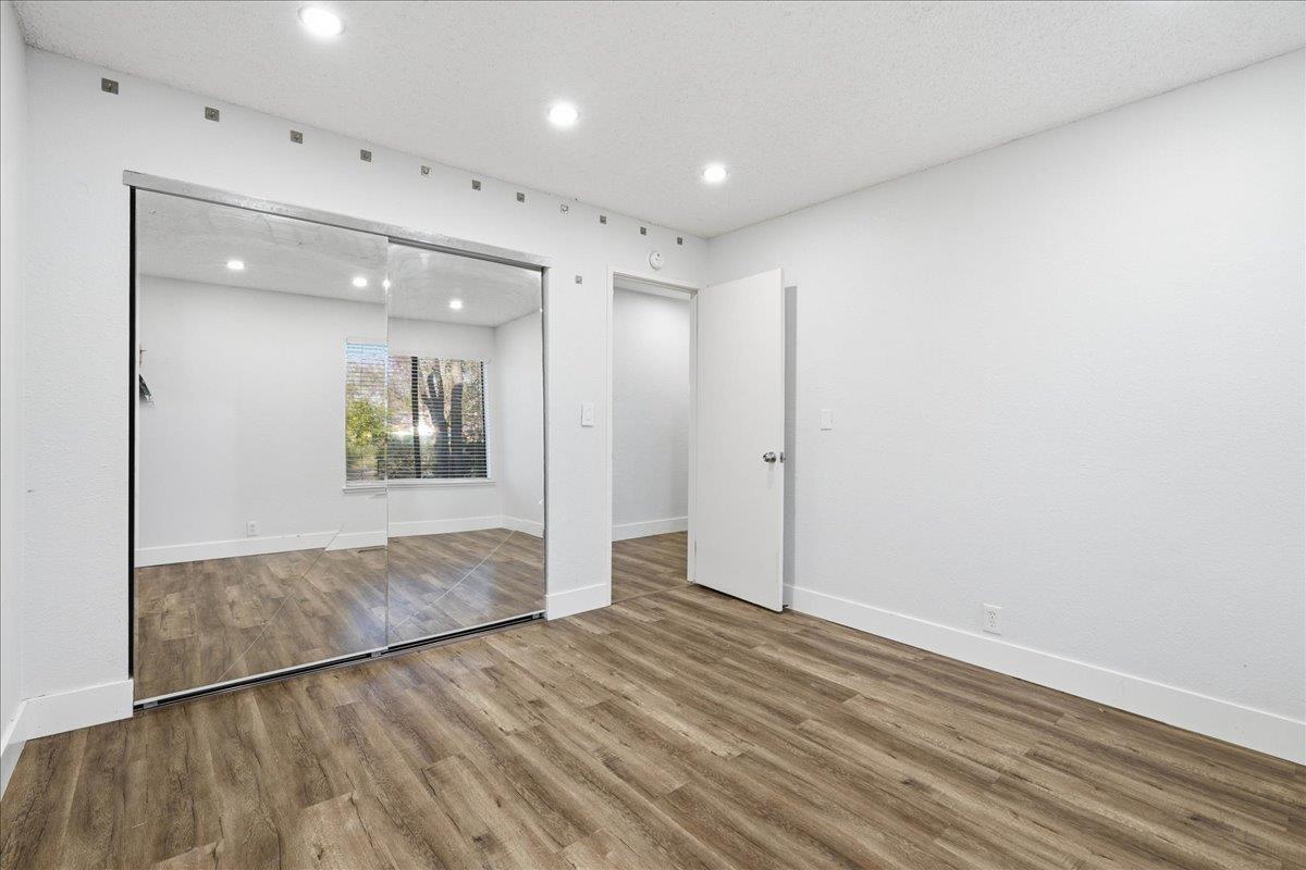 2836 La Crescenta Drive