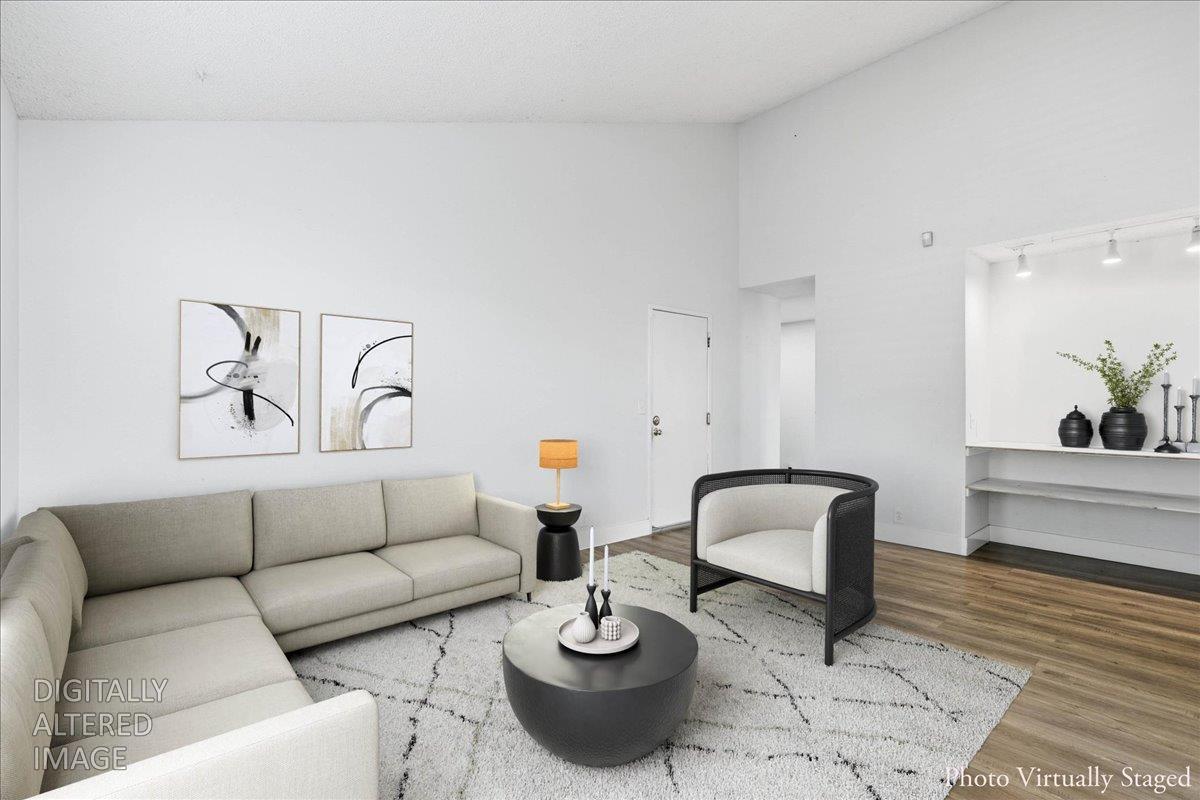 2836 La Crescenta Drive