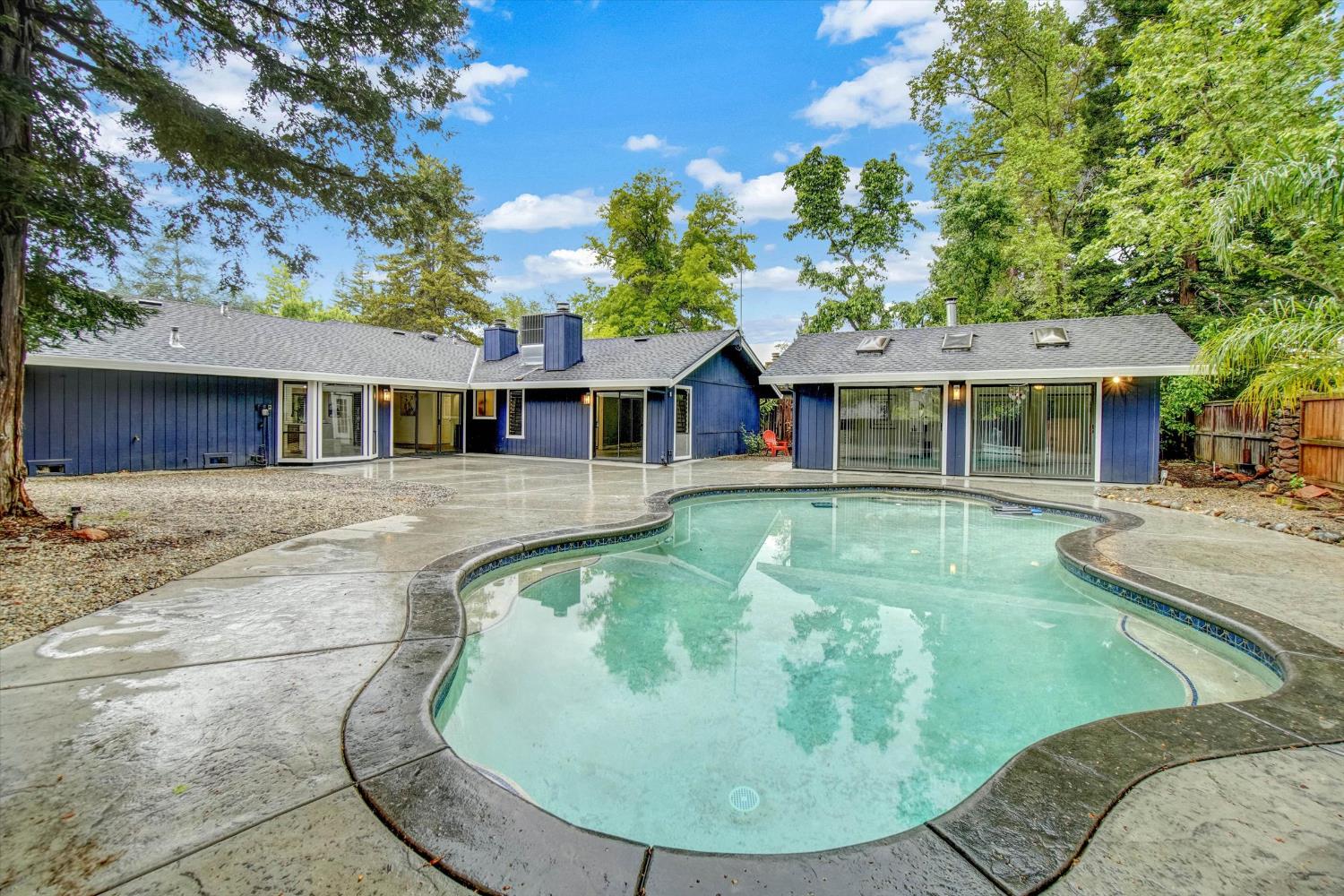 144 W Gold Creek Circle