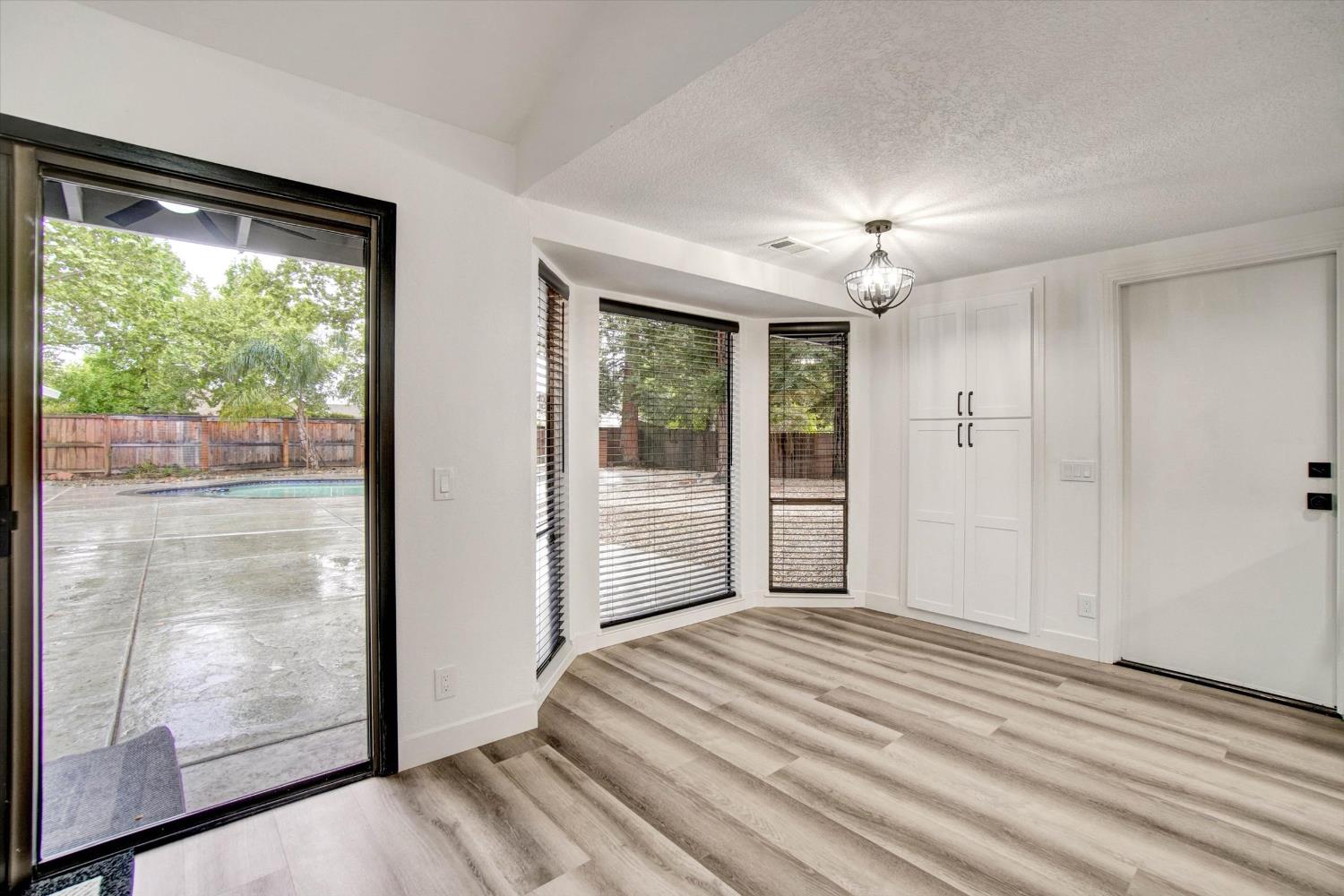 144 W Gold Creek Circle