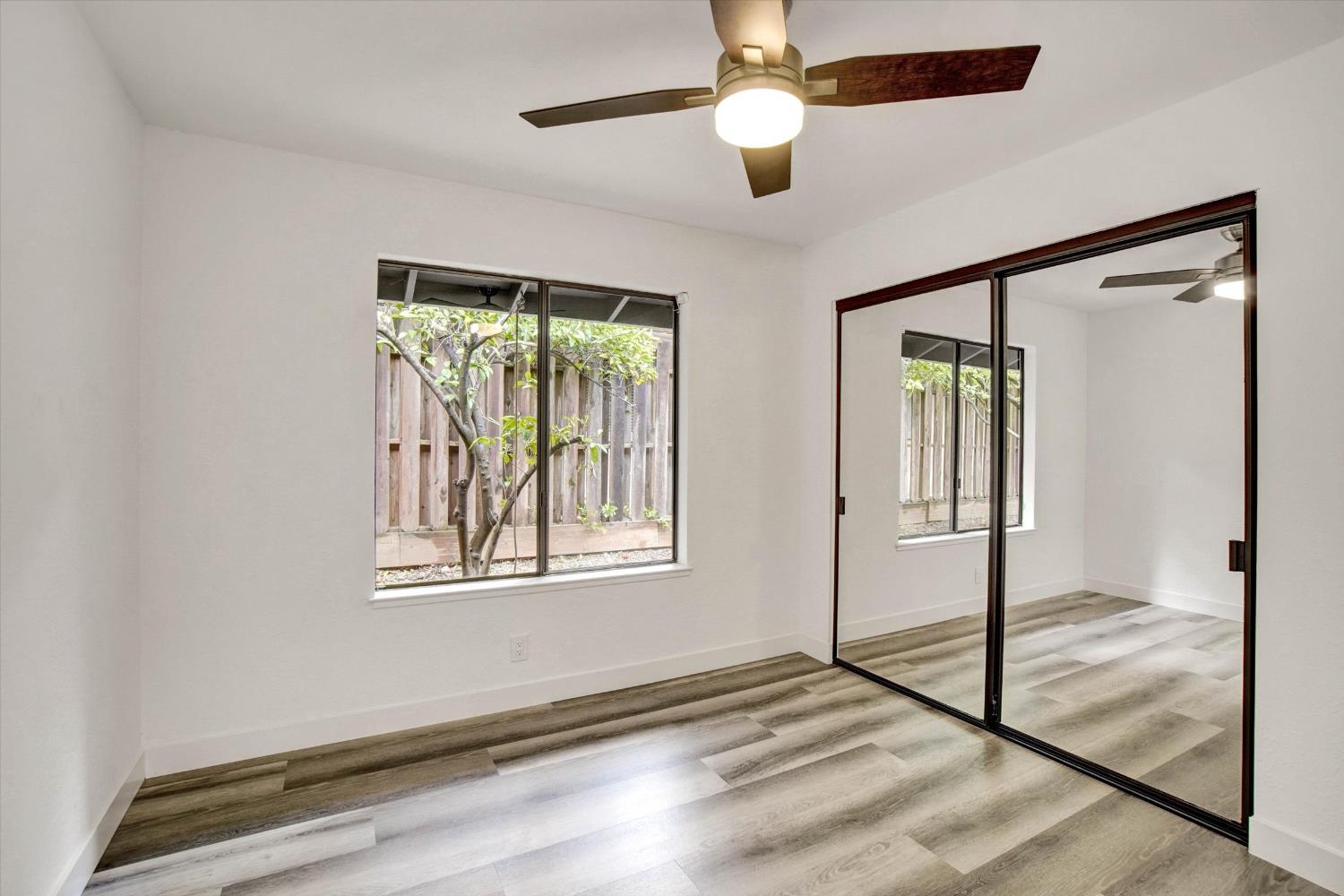 144 W Gold Creek Circle