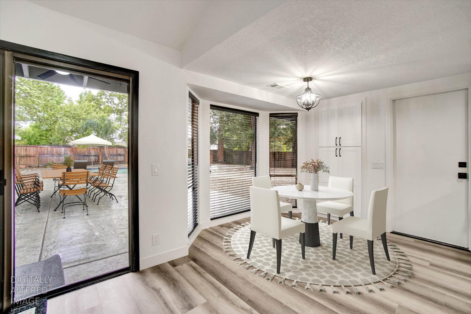 144 W Gold Creek Circle