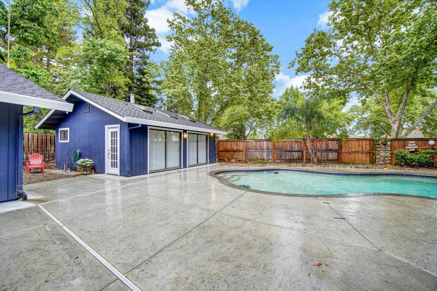 144 W Gold Creek Circle