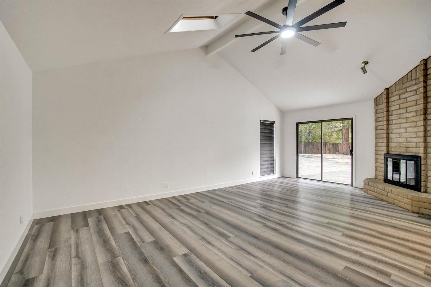 144 W Gold Creek Circle