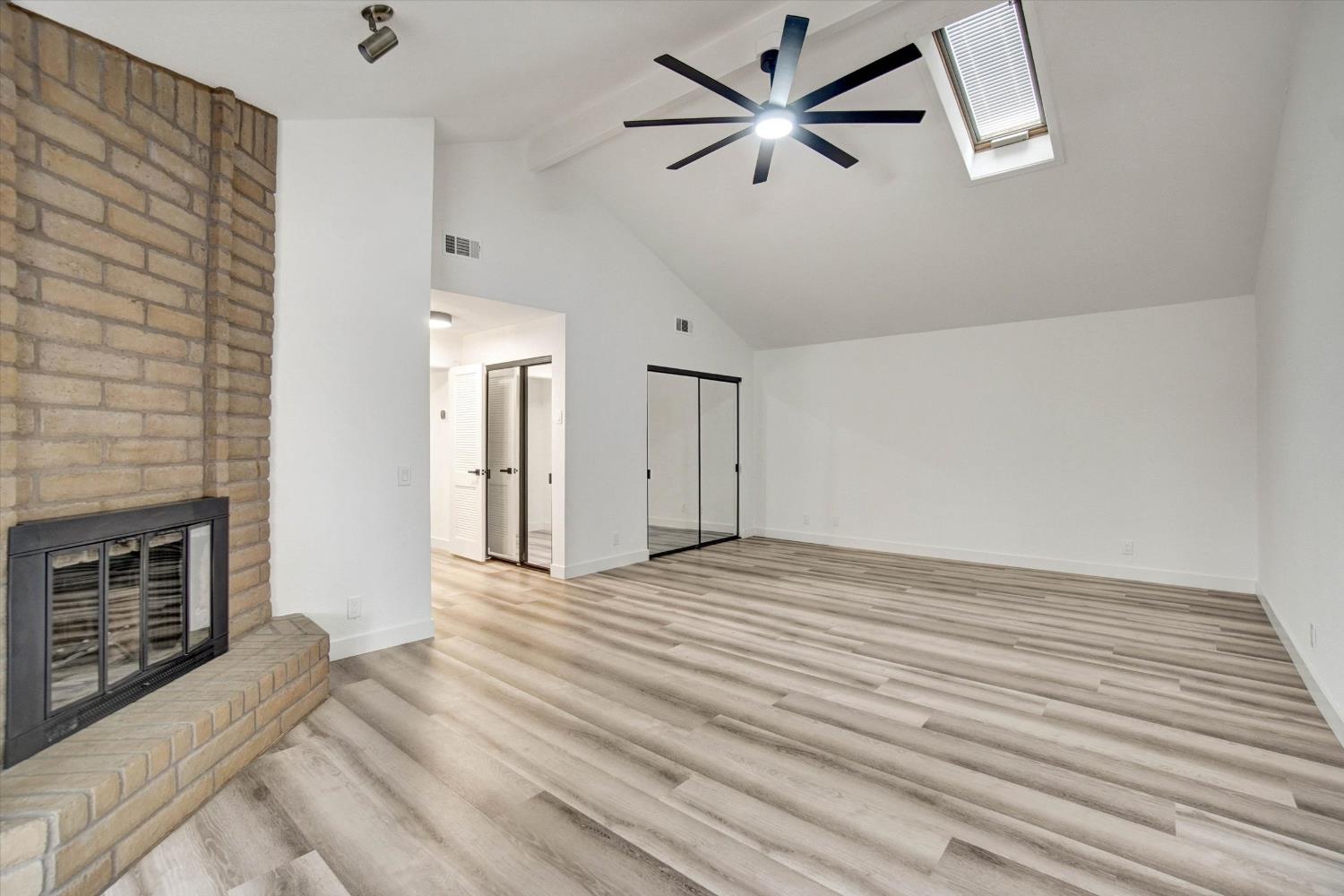 144 W Gold Creek Circle