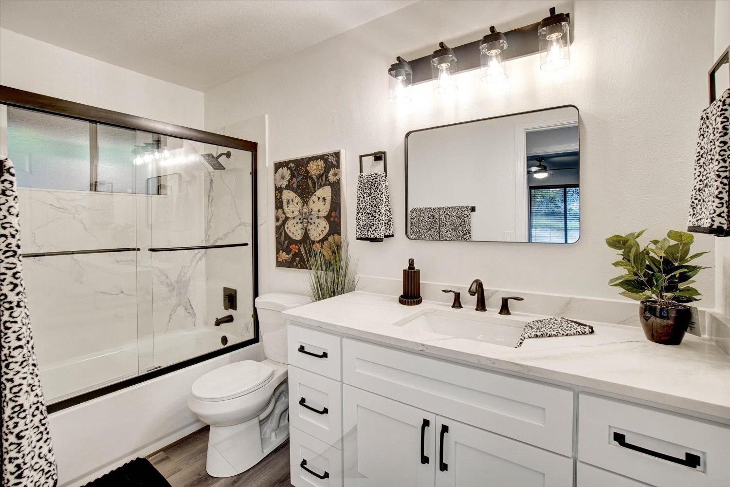 144 W Gold Creek Circle