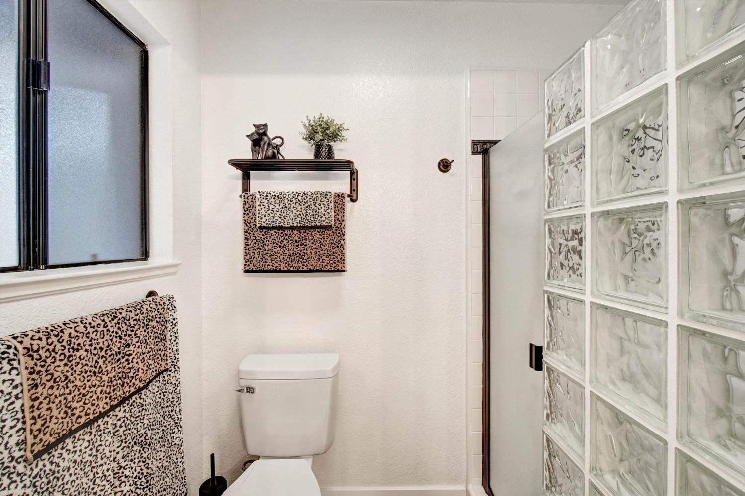 144 W Gold Creek Circle