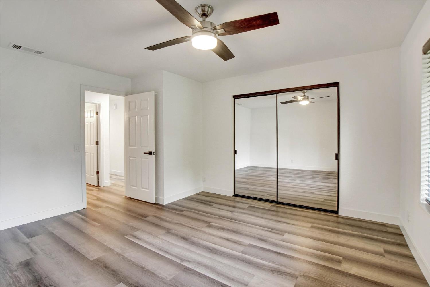 144 W Gold Creek Circle