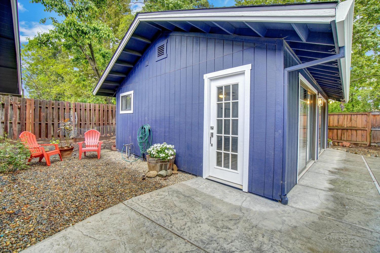 144 W Gold Creek Circle