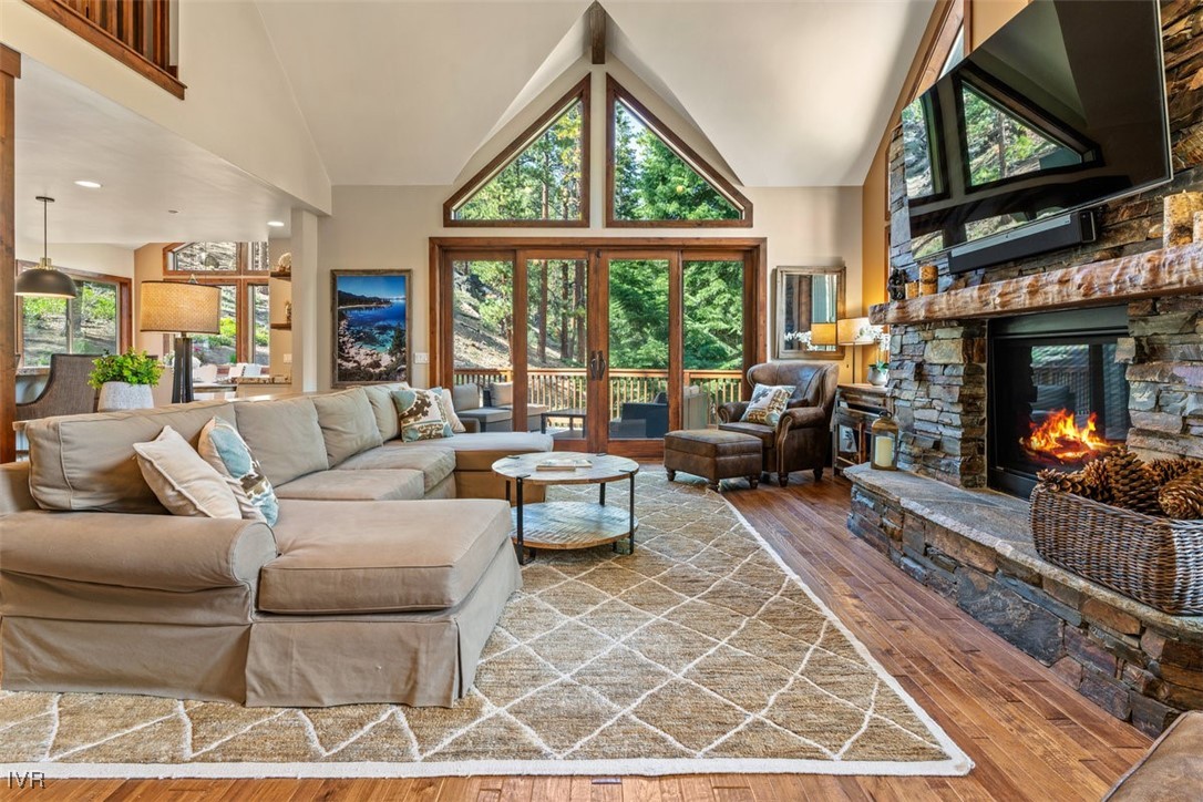 2204 Lands End Drive