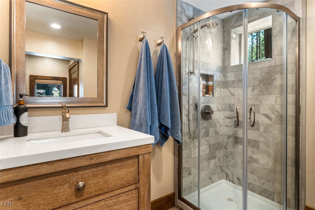 2204 Lands End Drive