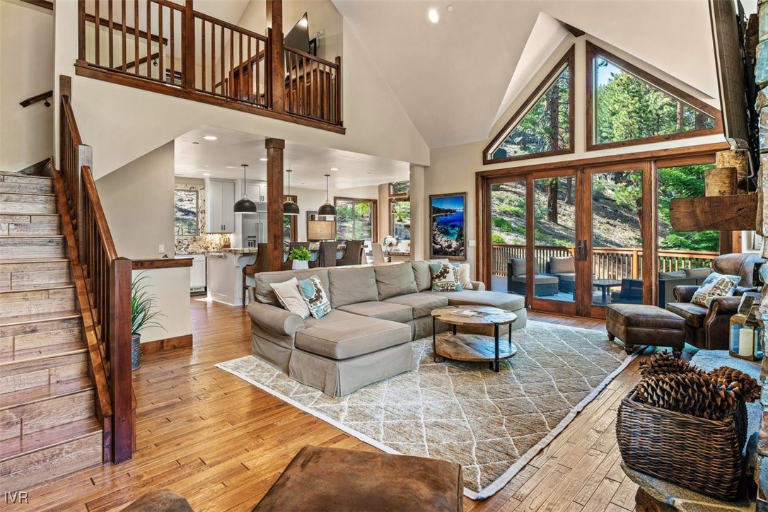 2204 Lands End Drive