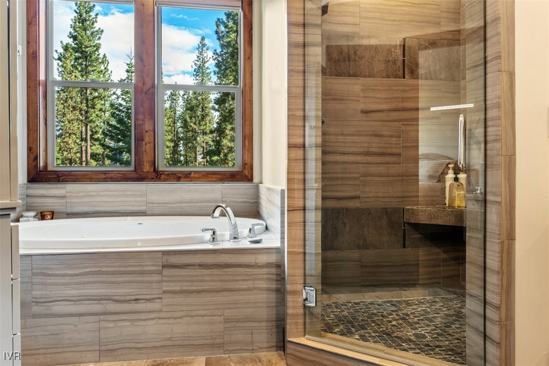 2204 Lands End Drive