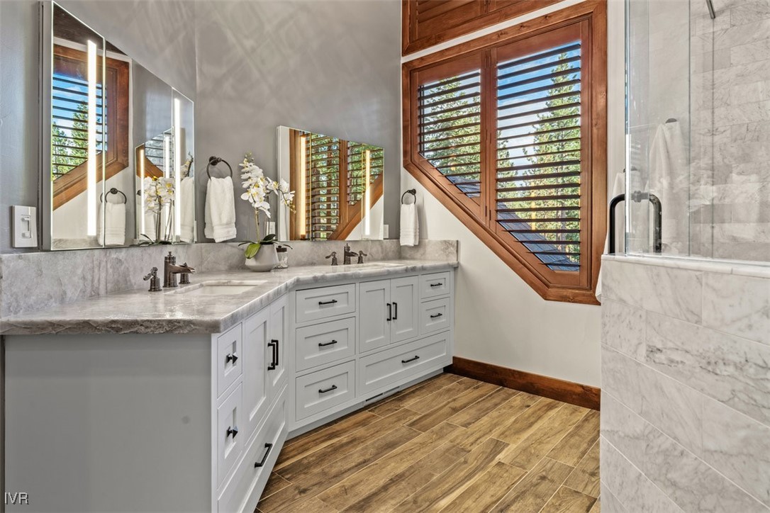 2204 Lands End Drive