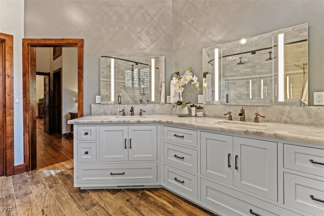 2204 Lands End Drive